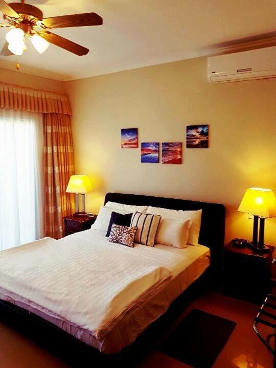 Aruba Breeze Condo Oranjestad Exterior photo